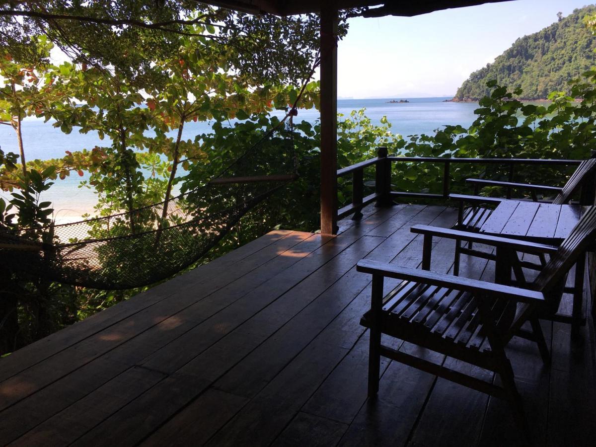 Starlight Beach Resort パヤム島 エクステリア 写真