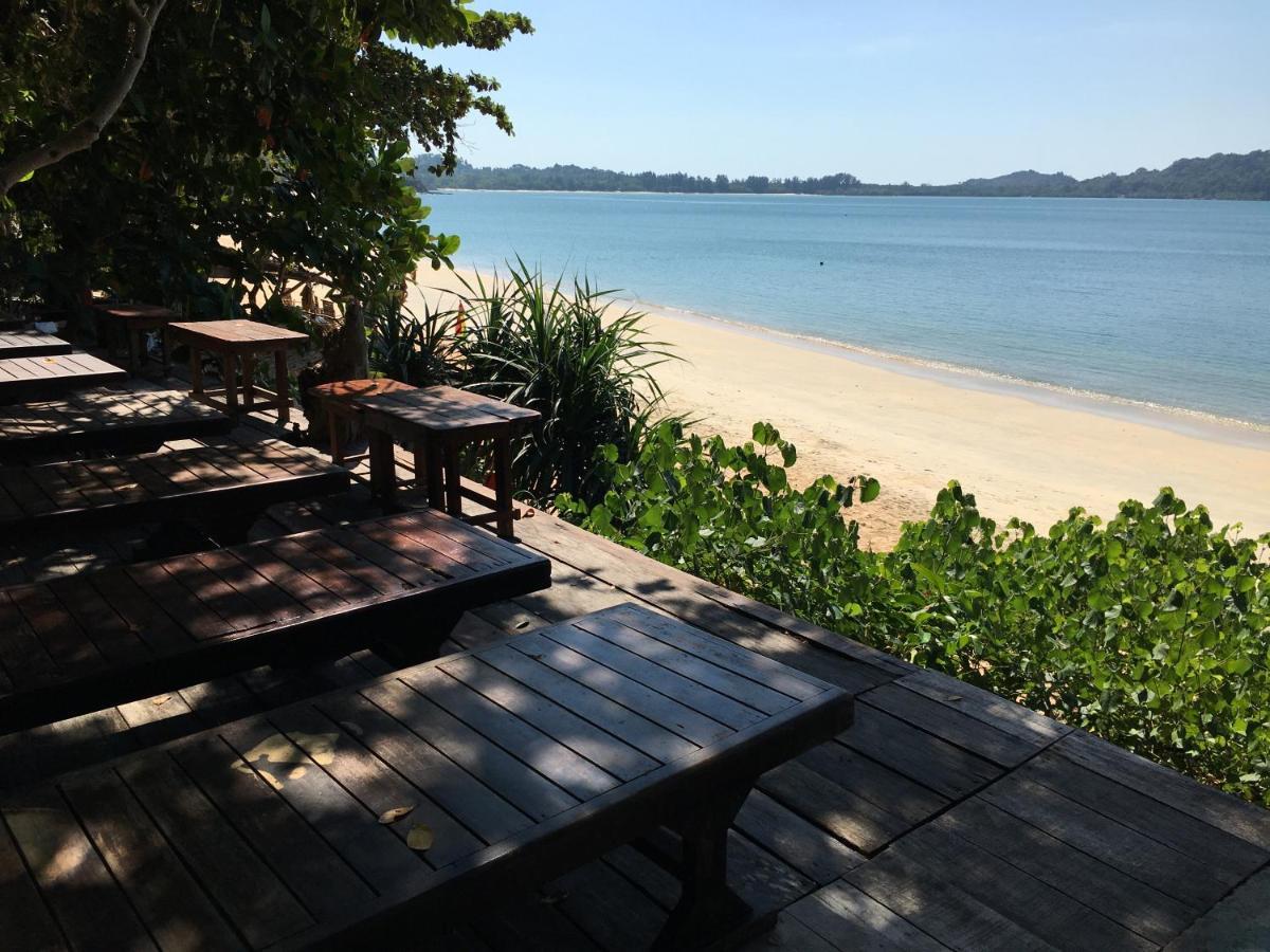 Starlight Beach Resort パヤム島 エクステリア 写真
