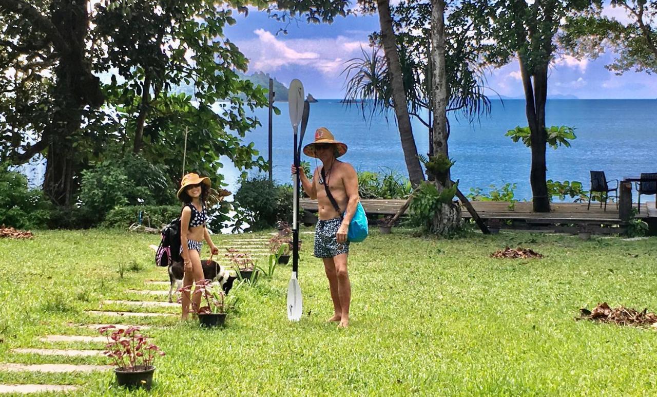 Starlight Beach Resort パヤム島 エクステリア 写真