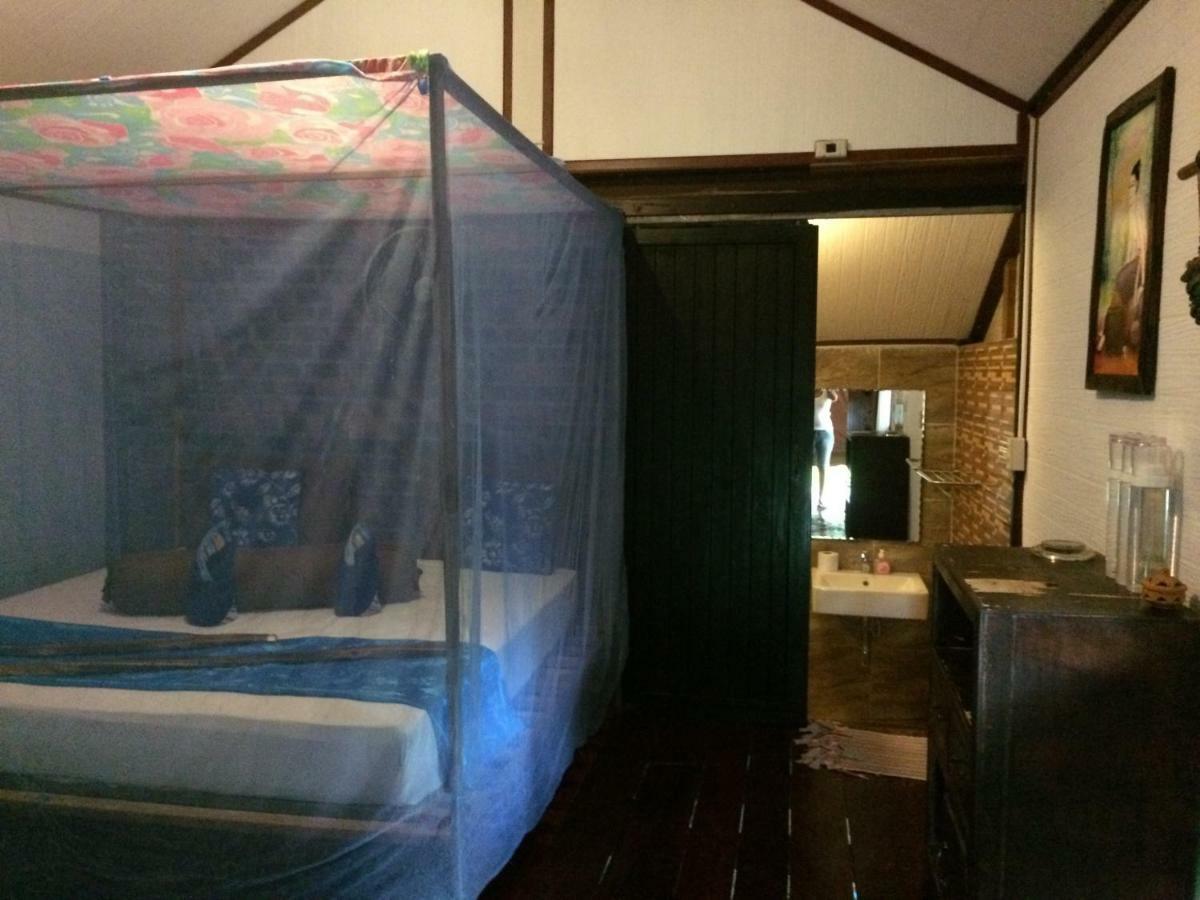 Starlight Beach Resort パヤム島 エクステリア 写真